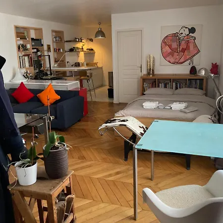 Charmant Studio
