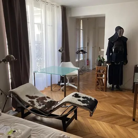 Charmant Studio